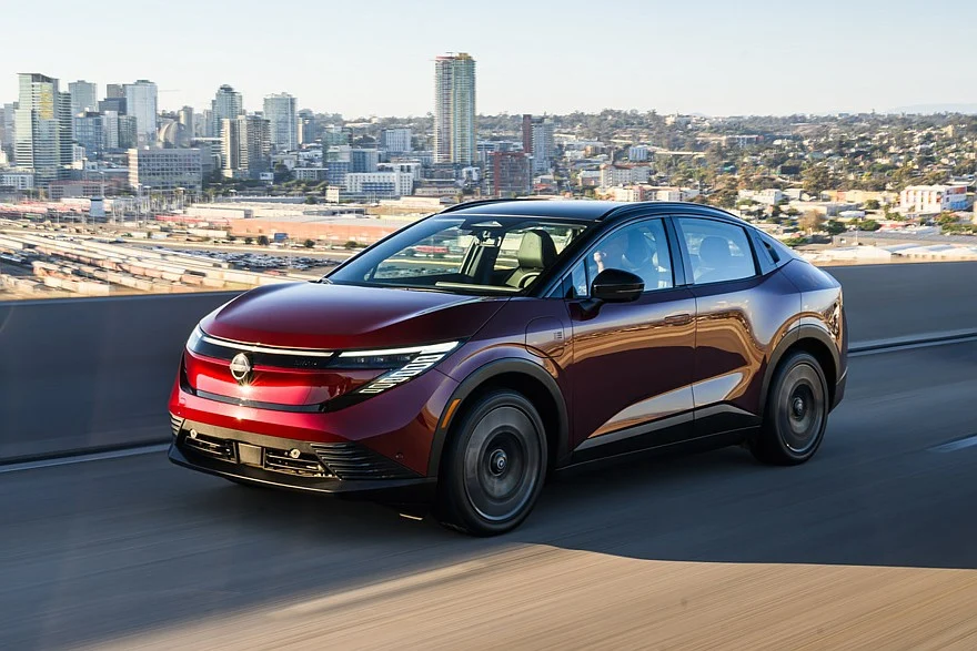 Топовый новый Nissan Leaf для США