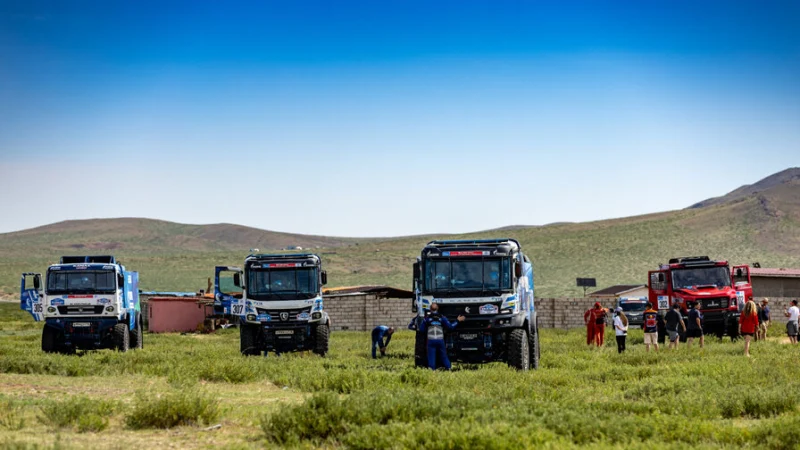 Тройной подиум КАМАЗа и худший результат МАЗа за шесть лет. Итоги &laquo;Шелкового пути-2025&raquo;