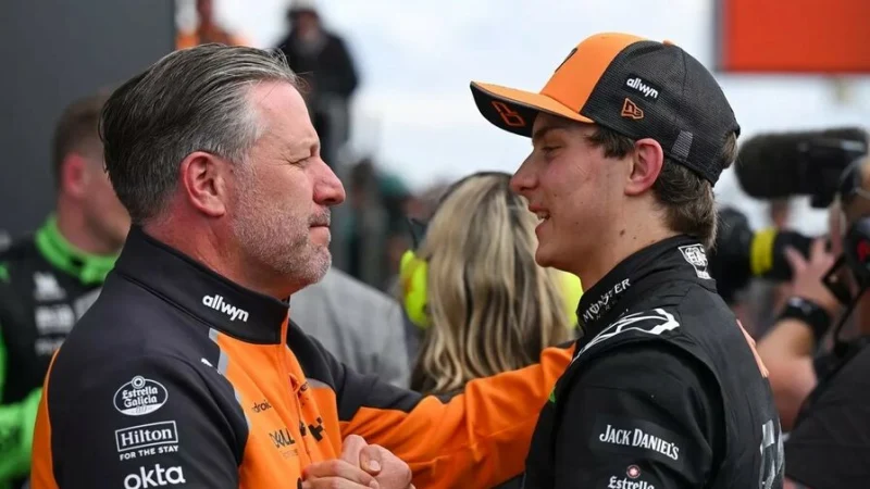 Опрос: Заслужил ли Оскар Пиастри штраф в Сильверстоуне?