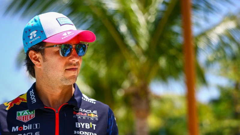 Источник: Серхио Перес начал переговоры с Cadillac F1