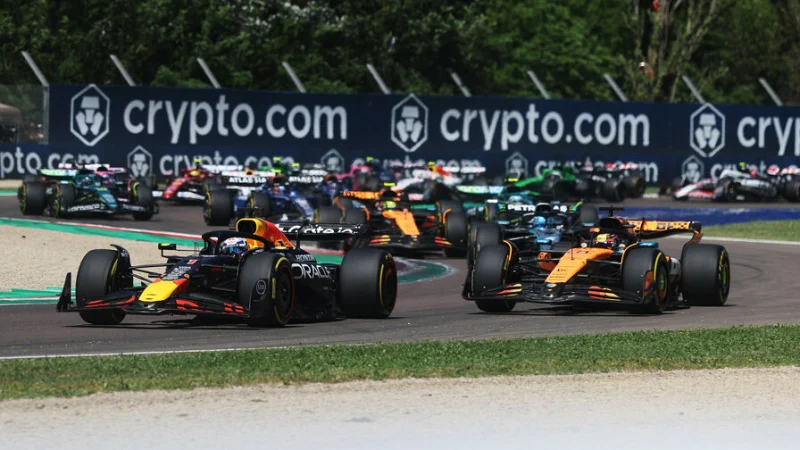 Макс Ферстаппен выиграл гонку Ф1 в Имоле, Норрис опередил Пиастри