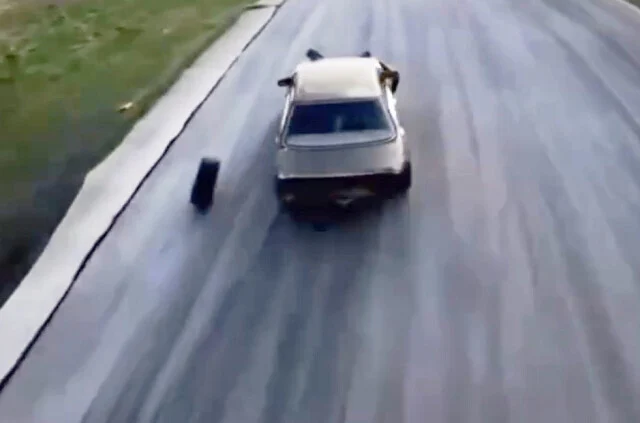  Мистика на чемпионате по дрифту! Шина отлетела от автомобиля и вернулась обратно на колесо!