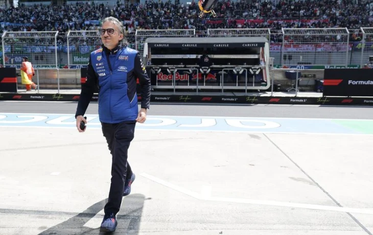 Bild: Макс Ферстаппен получил выговор от Red Bull за скандал с журналистом