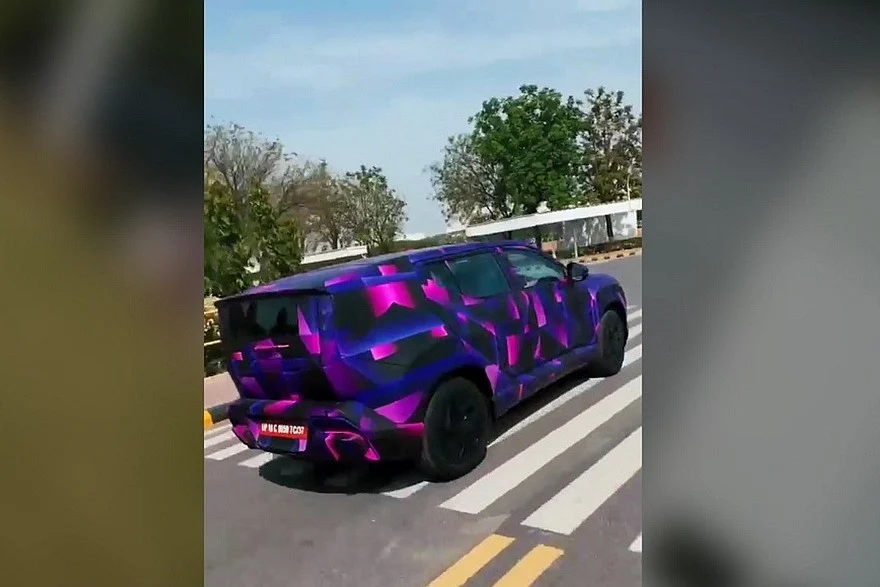 Тестовый прототип грядущего электрического паркетника Honda индийского производства