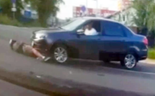  Под Нижним Новгородом пассажир автомобиля после ДТП добил мотоциклиста