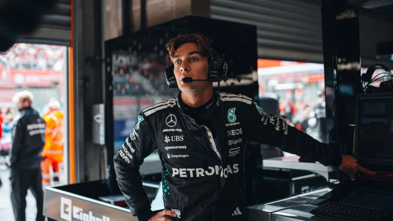 &laquo;Чудо, что я вообще доехал до финиша&raquo;. Рассел призвал судей наказать Леклера