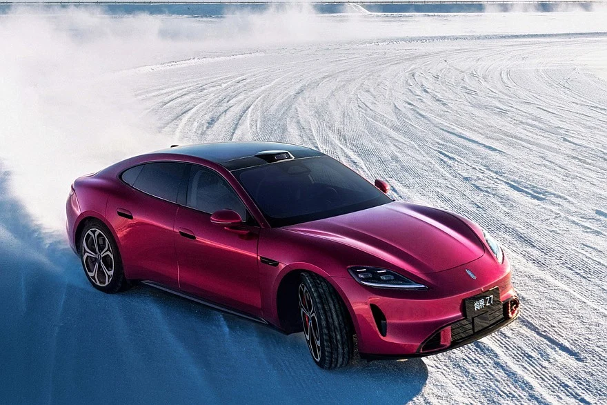 Фирменные изображения седана Shangjie Z7