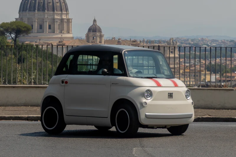Fiat подготовил спецверсию Topolino Sport и концепт Multiplina