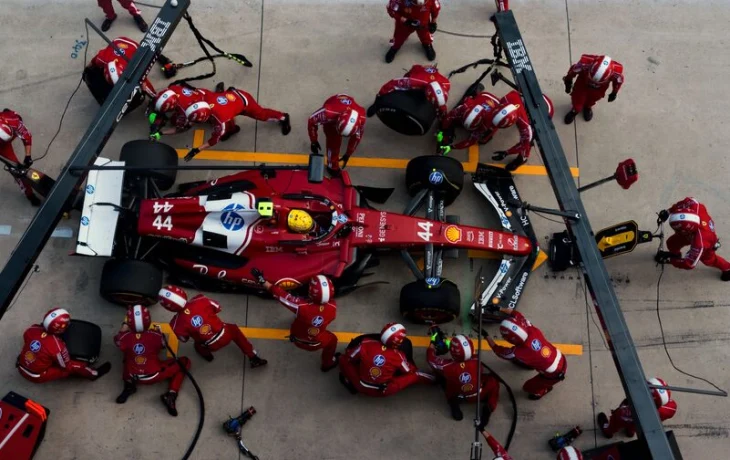 &laquo;Это большая проблема&raquo;. Коллинз назвала возможную причину дисквалификации Хэмилтона