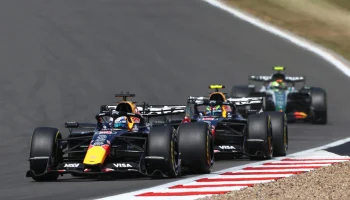 Red Bull отказалась от нового антикрыла после двух опасных отказов