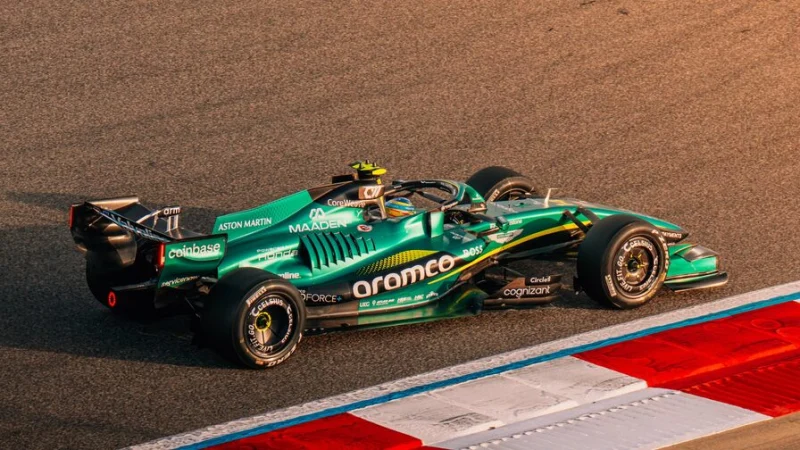 Опрос: Кто виноват в позорном провале Aston Martin?