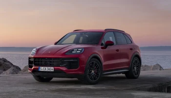 Стало известно, когда на рынок выйдет новый Porsche Cayenne с ДВС