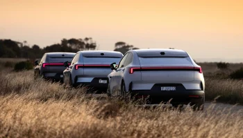 Владельцы Polestar 4 массово повреждают корму из-за отсутствия заднего стекла