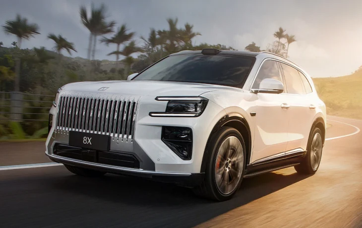 Кроссовер Zeekr 8X показал свой интерьер перед скорым стартом продаж