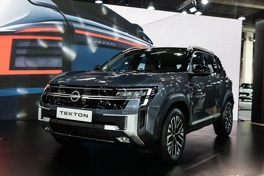 Nissan Tekton для Ближнего Востока
