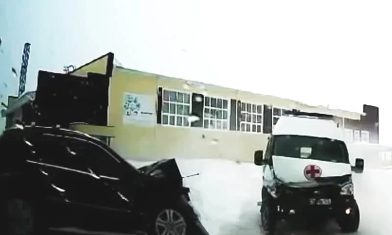  Внедорожник столкнулся со скорой в Алтайском крае: пострадали медики