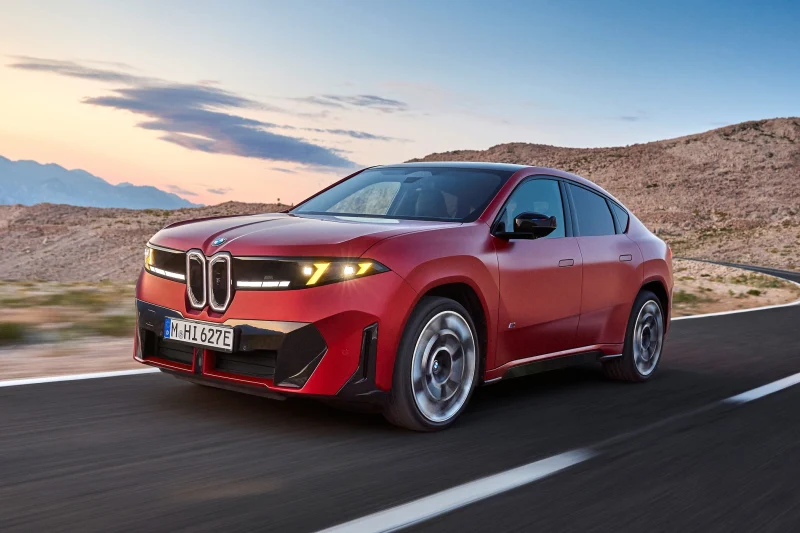 Купеобразный кроссовер BMW iX4 пополнил семейство электромобилей Neue Klasse