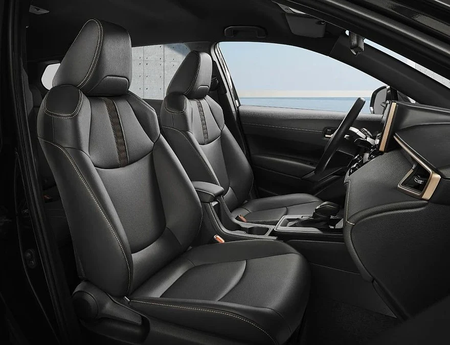 На фото: салон Toyota Corolla Cross the 60th