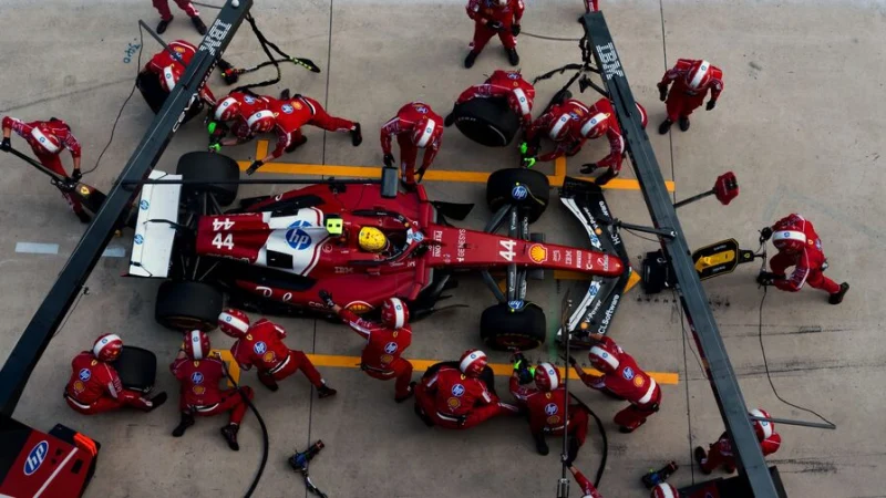 &laquo;Это большая проблема&raquo;. Коллинз назвала возможную причину дисквалификации Хэмилтона