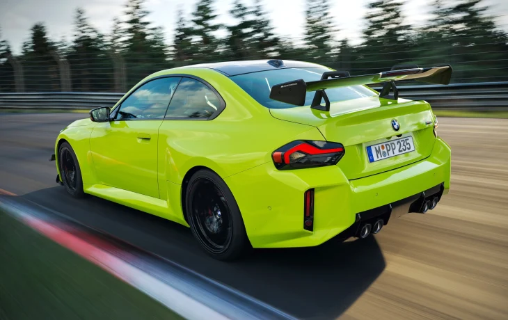 BMW сделала купе M2 ещё круче: трековый пакет и облегчённая выхлопная система