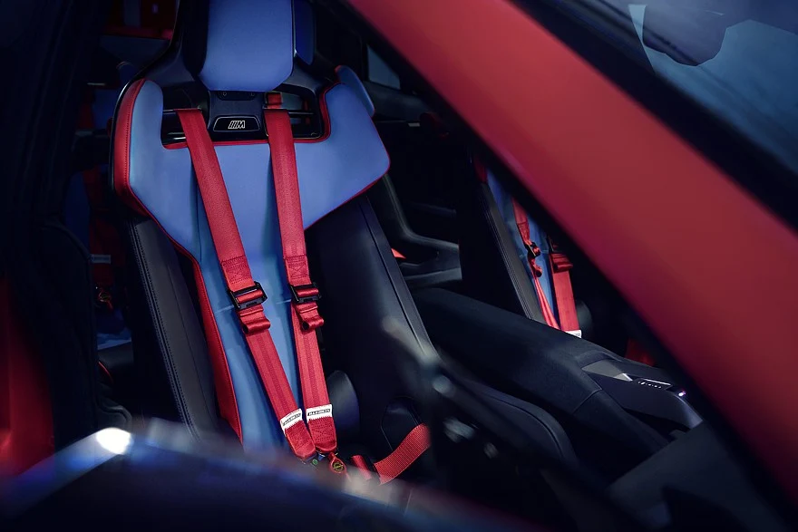 На фото: салон концепта BMW M Neue Klasse