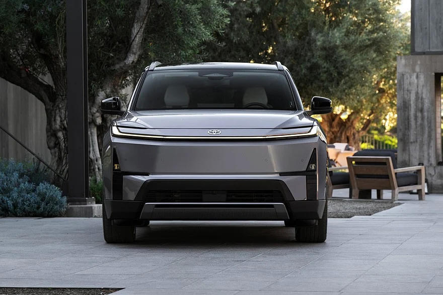 Электрический Toyota Highlander нового поколения