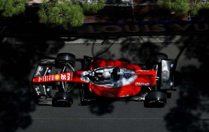 Ferrari доминирует в первой тренировке Формулы 1 в Монако
