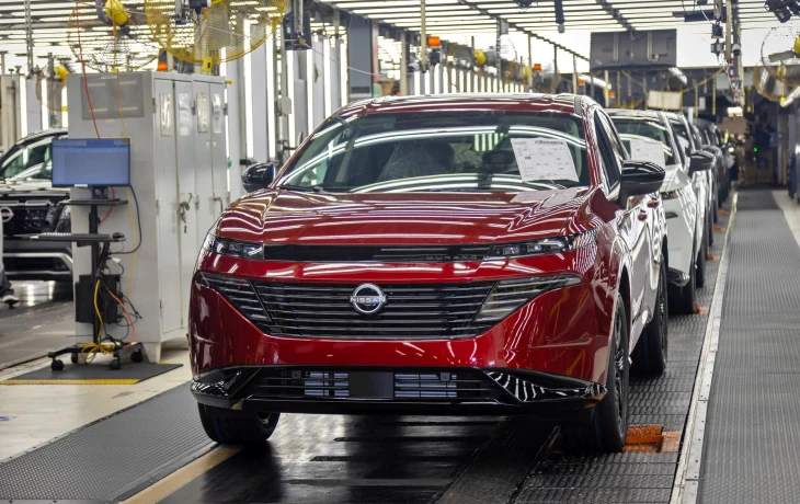Компания Nissan снова стала прибыльной, несмотря на снижение продаж
