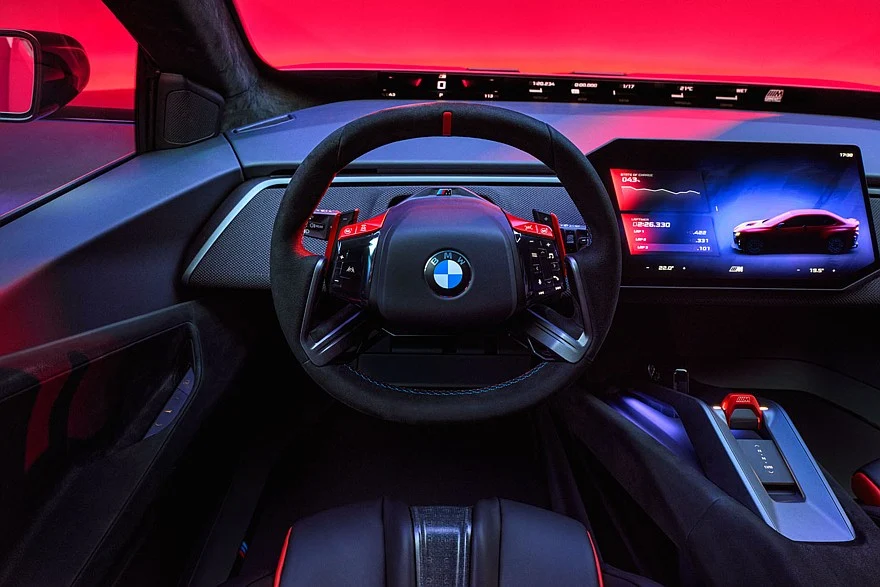 На фото: салон концепта BMW M Neue Klasse