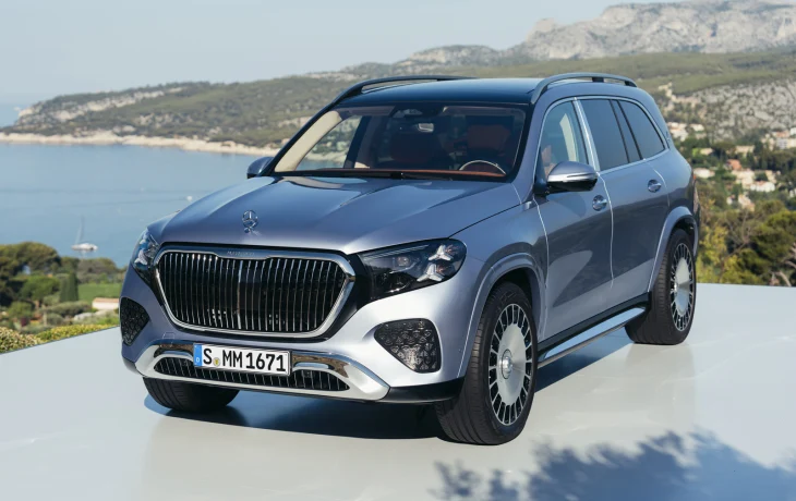 Рассекречен обновлённый флагманский кроссовер Mercedes-Maybach GLS