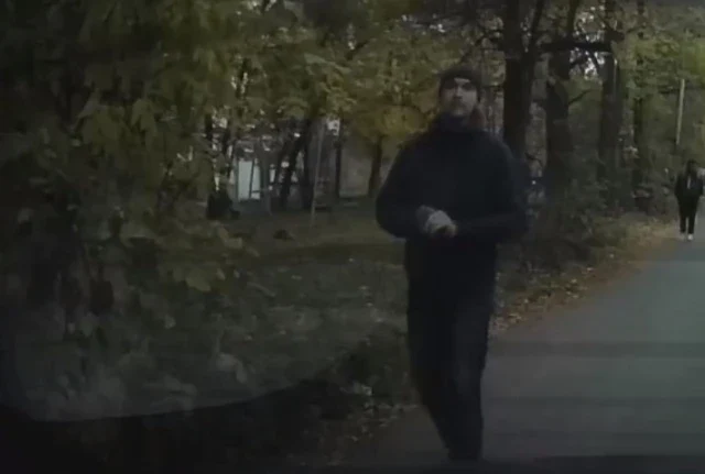  &laquo;Охота на лохов&raquo;: в Нижнем Тагиле пешеход-автоподставщик пытался вымогать у водителя деньги