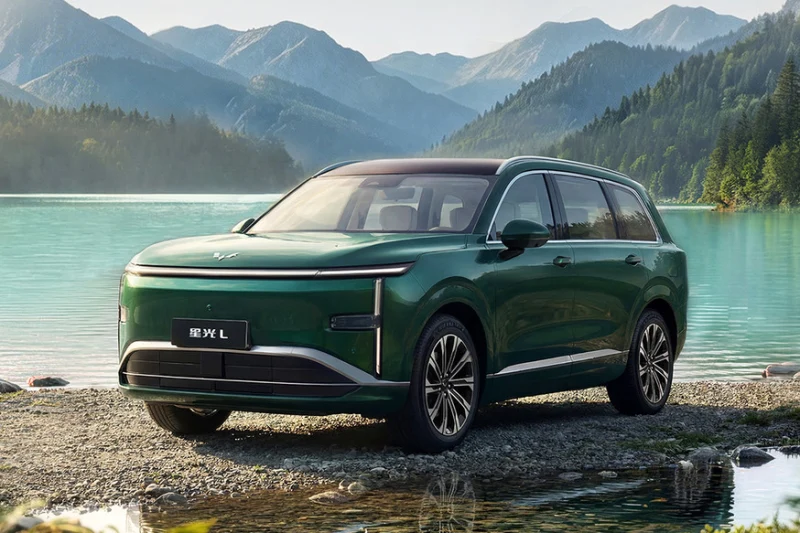 Кроссовер Wuling Starlight L от GM и SAIC: не особо богатый, зато с привлекательными ценами