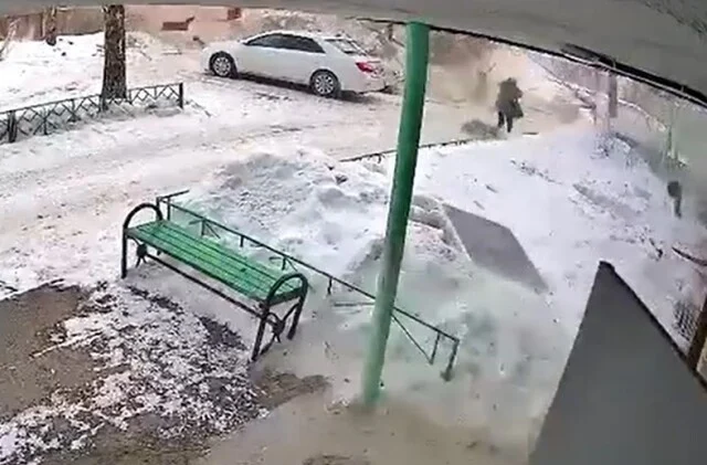  Женщина чудом осталась жива в результате взрыва дома в Тобольске