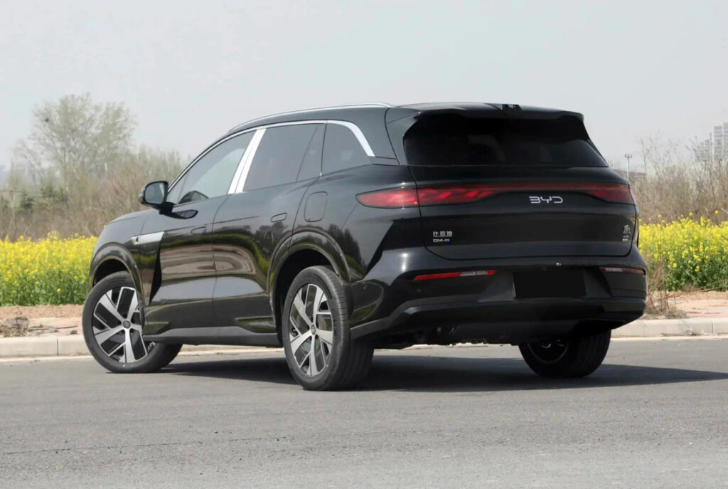 Самый &amp;#171;крутой&amp;#187; китайский кроссовер покоряет российский рынок