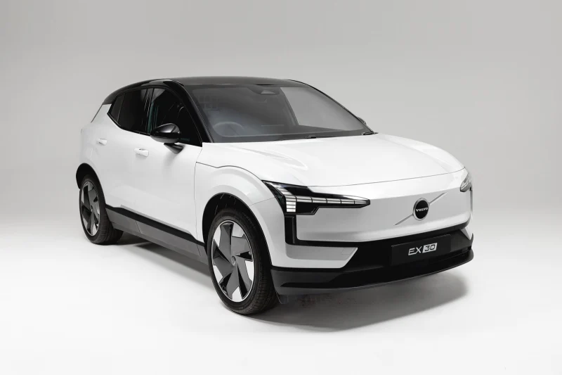 Volvo EX30 Cargo: компактный паркетник превратили в фургон