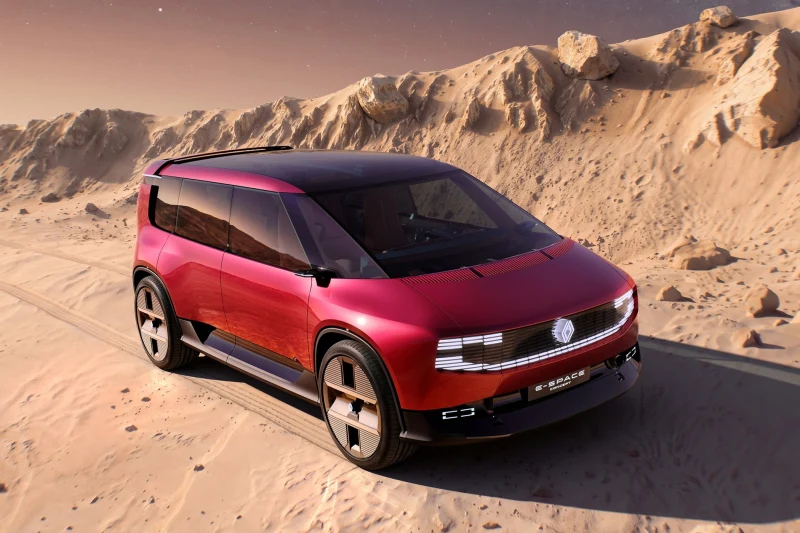 Renault E-Space: возвращение к истокам минивэностроения на новом уровне технологий