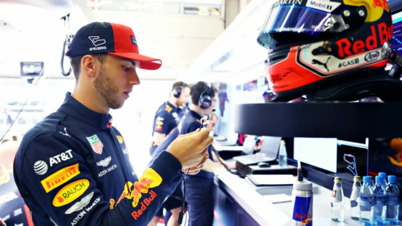 Экс-инженер Red Bull поделился инсайдом об уходе Пьера Гасли из команды