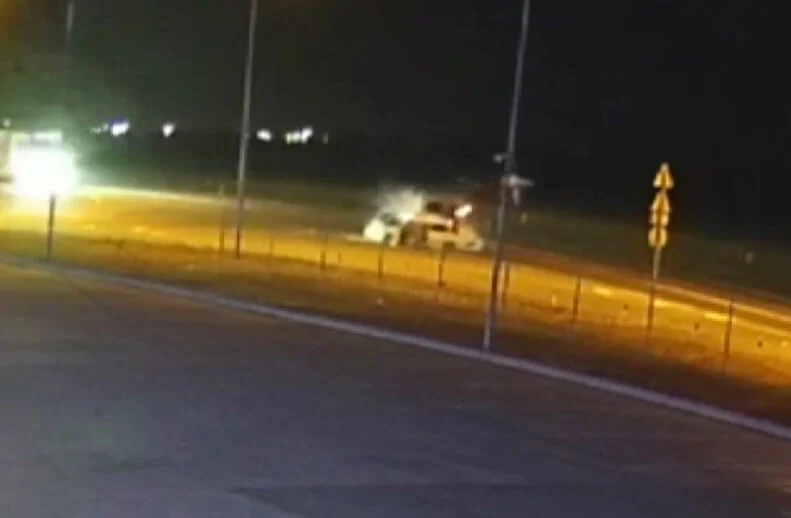  Камера запечатлела момент жесткого ДТП с участием автомобиля и мотоцикла на Кубани