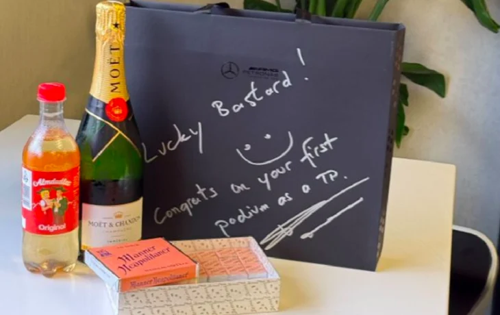 &laquo;Везучий паршивец!&raquo; Вольф поздравил Ваулза с первым подиумом в Williams