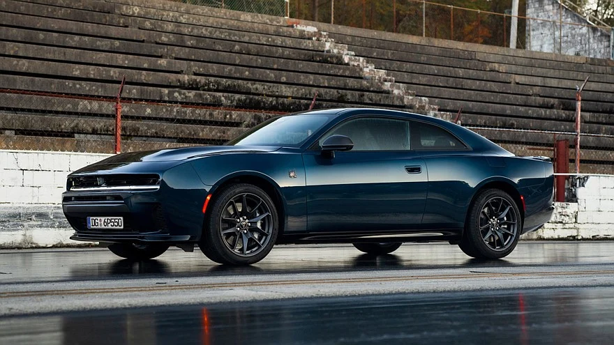 На фото: Dodge Charger