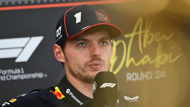 &laquo;Так и будешь глупо улыбаться?&raquo; Макс Ферстаппен нагрубил журналисту