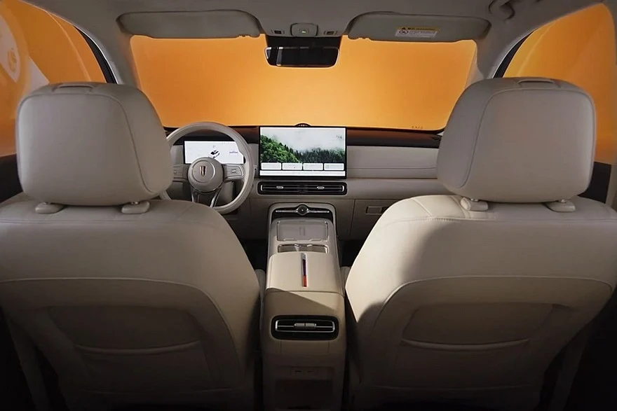 Обновленный Hongqi HS5