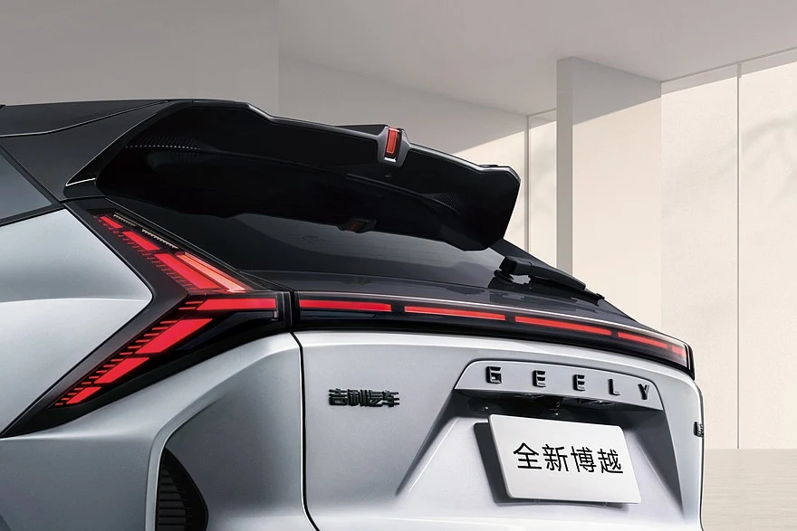 Дореформенный Geely Boyue образца 2025 года