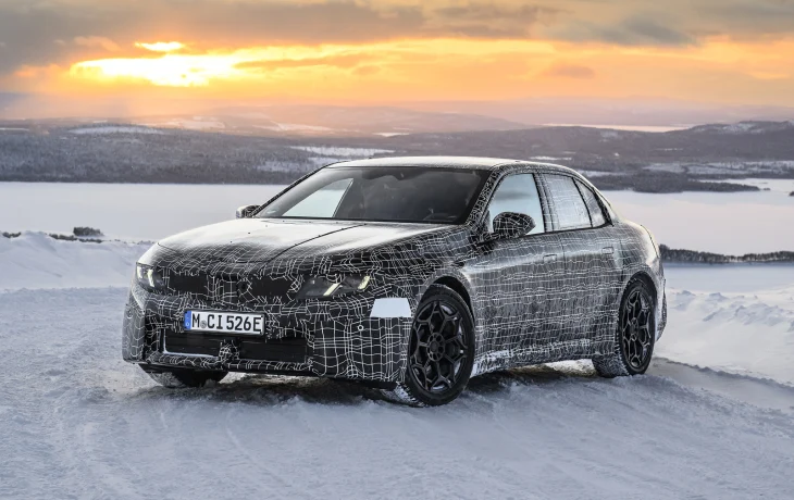 Пополнение в семействе: баварцы раскрыли дату премьеры нового BMW i3