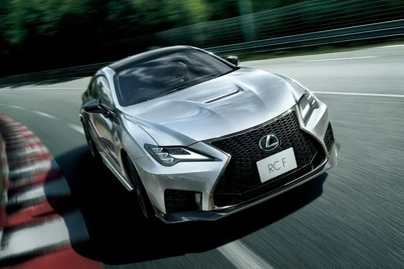 Lexus прощается с купе RC и RC F, производство завершится осенью