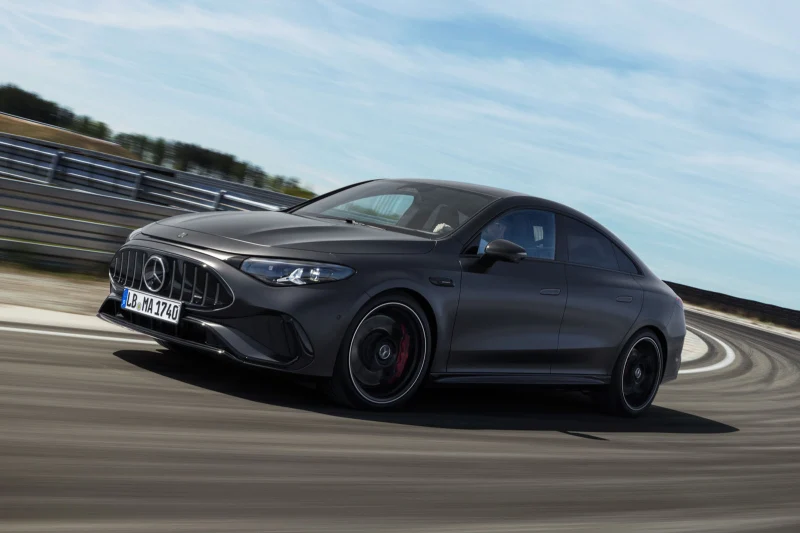 Новый Mercedes-AMG CLA 45: 680-сильная трёхмоторная установка, 2,7 секунды до &laquo;сотни&raquo;