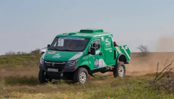 &laquo;ГАЗ Рейд Спорт&raquo; вступает в решающую битву за титул: баха &laquo;Великая степь&raquo; в Элисте