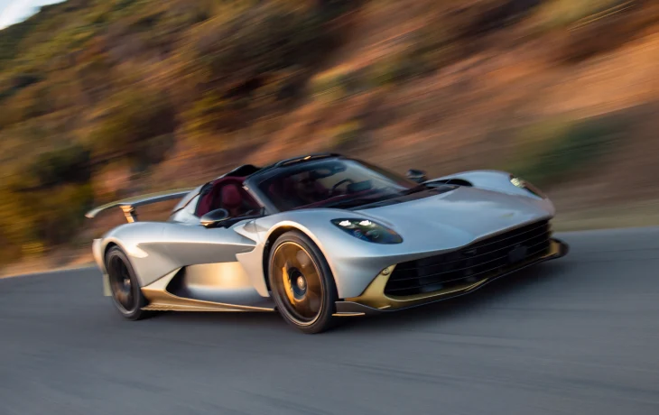 У суперкара Aston Martin Valhalla появилась версия с открытым верхом