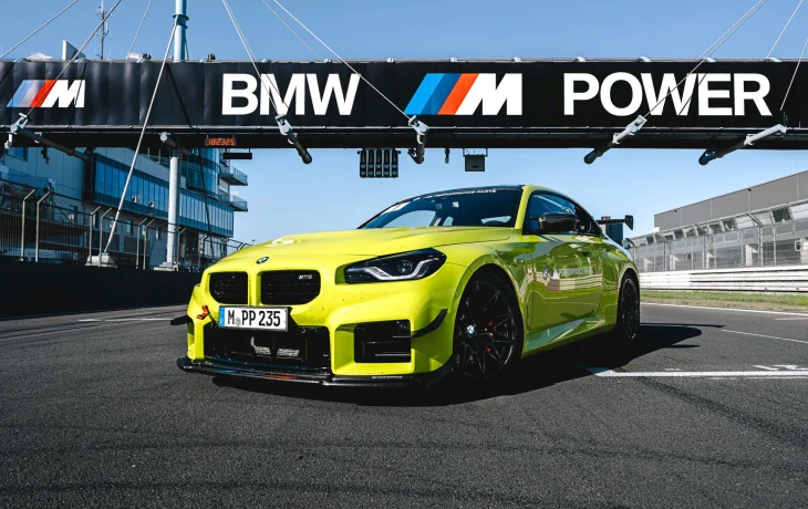 BMW M2 обновил рекорд Нюрбургринга благодаря трековому пакету
