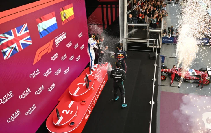 &laquo;Это будет так смешно!&raquo; Реакция соцсетей на события гонки Ф1 в Баку